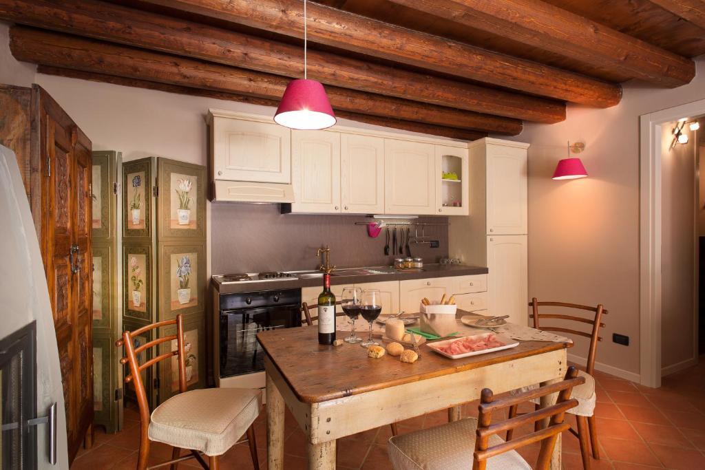Boutique Hotel Villa Dei Campi Гавардо Номер фото
